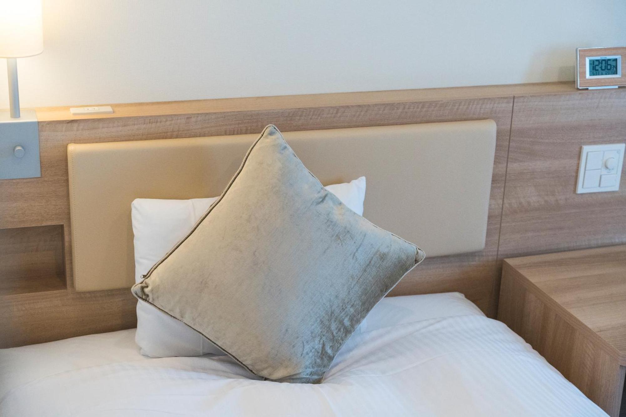 Koko Hotel Hiroshima Ekimae Buitenkant foto