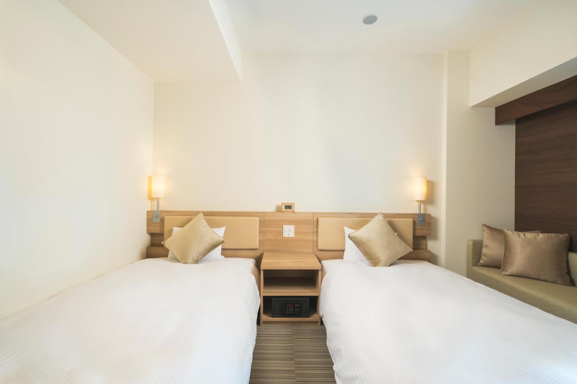 Koko Hotel Hiroshima Ekimae Buitenkant foto